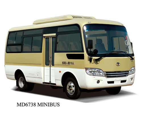 China Rechte Antriebs-Fahrzeug-Stern-Dieselart 7,3 Sitzer-Kleinbus Meter-Cummins Engine 29 fournisseur